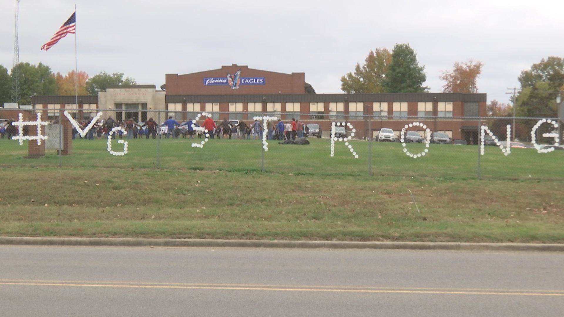 vienna hs prayer circle 4.jpg